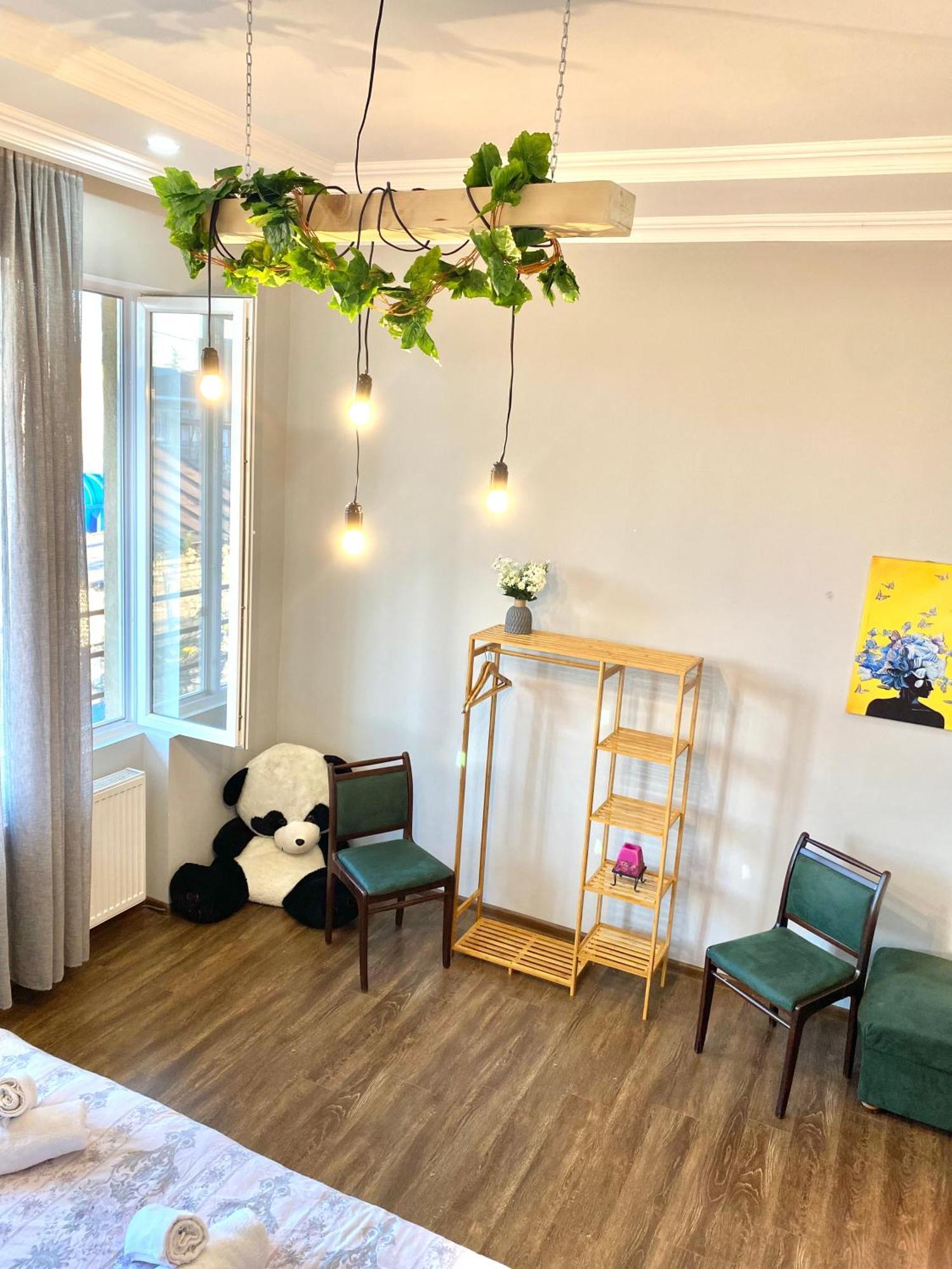 库塔伊西 Relax Station酒店 外观 照片